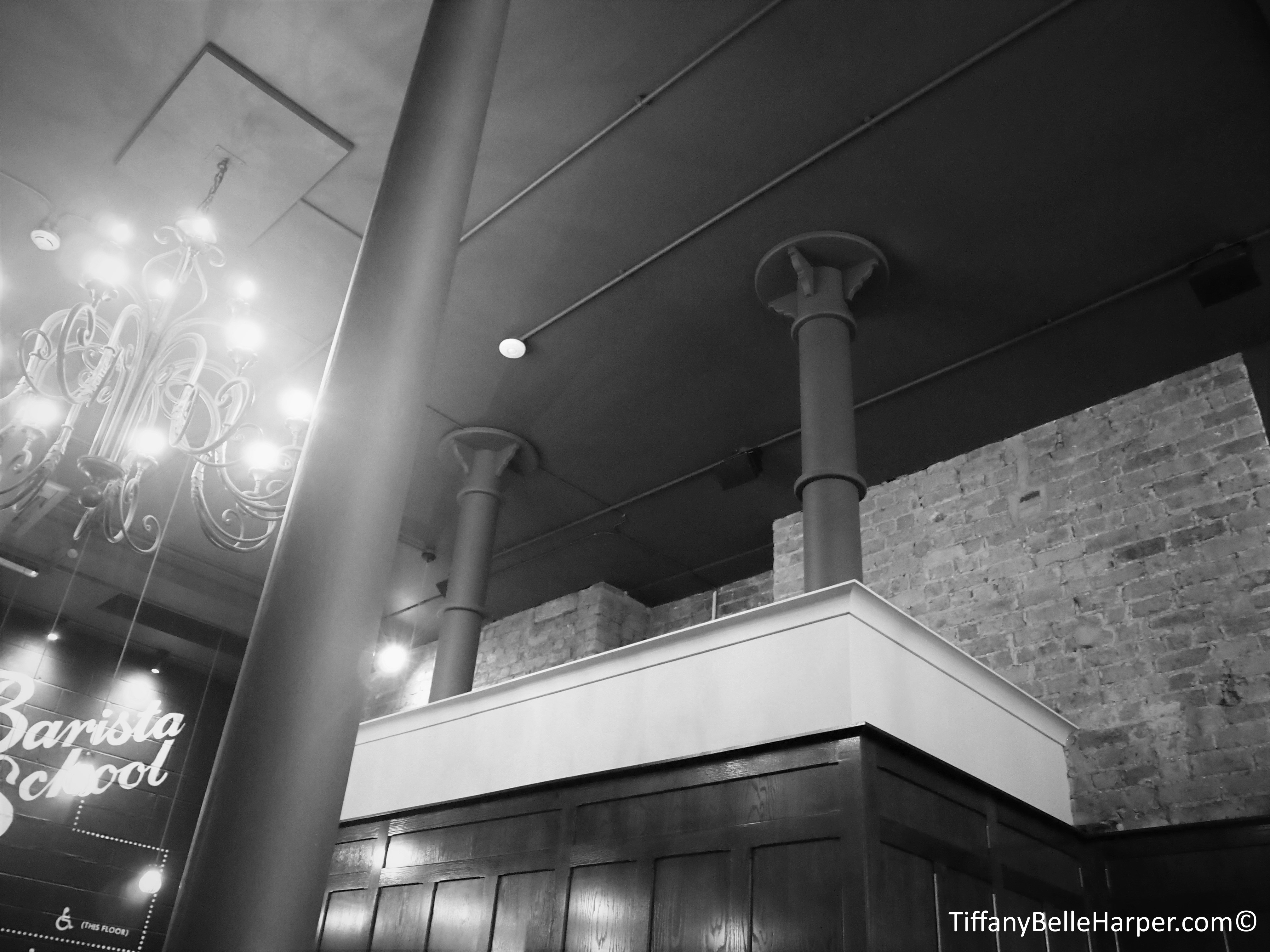 ceiling1.jpg